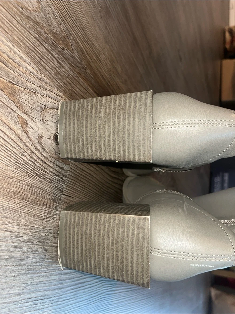 OAK + FORT sleek gray
